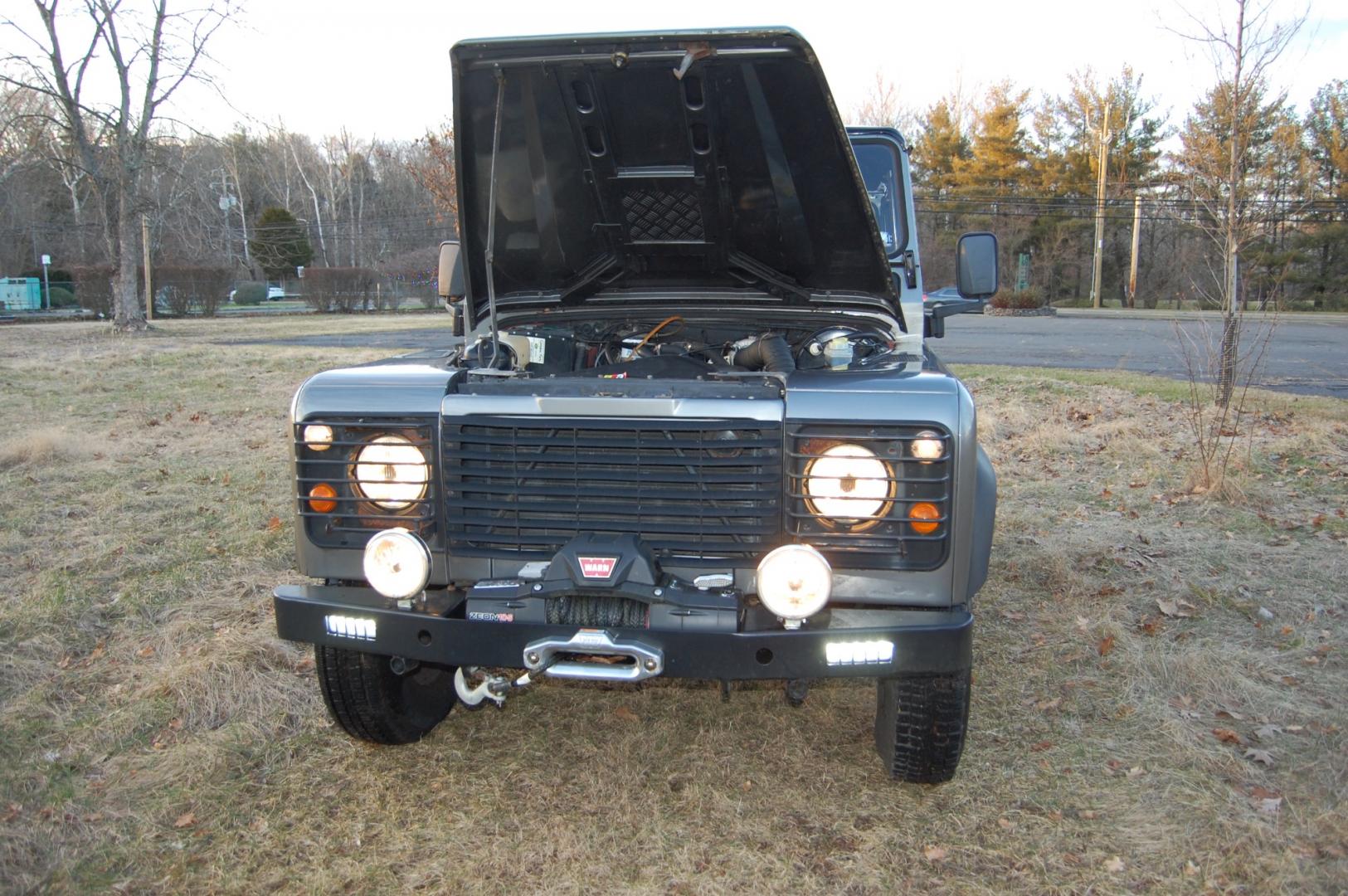 1990 Gray /Black Land Rover Defender (SALLDVAB8FA) with an Diesel engine, 5 speed manual transmission, located at 6528 Lower York Road, New Hope, PA, 18938, (215) 862-9555, 40.358707, -74.977882 - Here is a great running, great looking turn key 1990 Land Rover Defender.....Diesel engine, 5 speed manual transmission, roll up windows, black leather seats, steel wheels, 7.50R60 Silca Come 4x4 tires, fog lights, trailer hitch, Warn Zion 10-S power wynch. The engine has been rebuilt, body and i - Photo#21